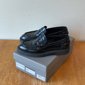 Vagabond Alex W Patent loafer